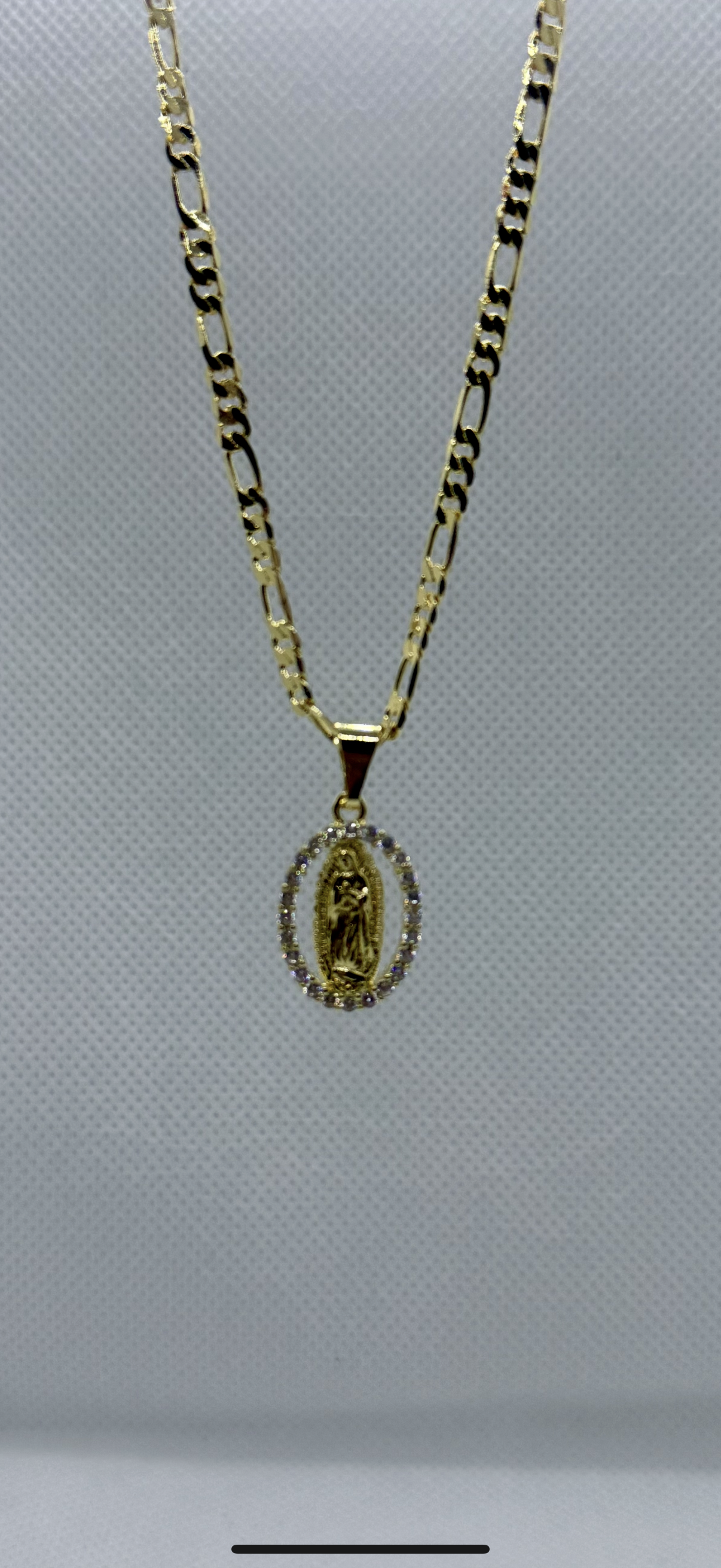 Chaîne à Maille – Vierge Marie Plaqué Or & Zircon