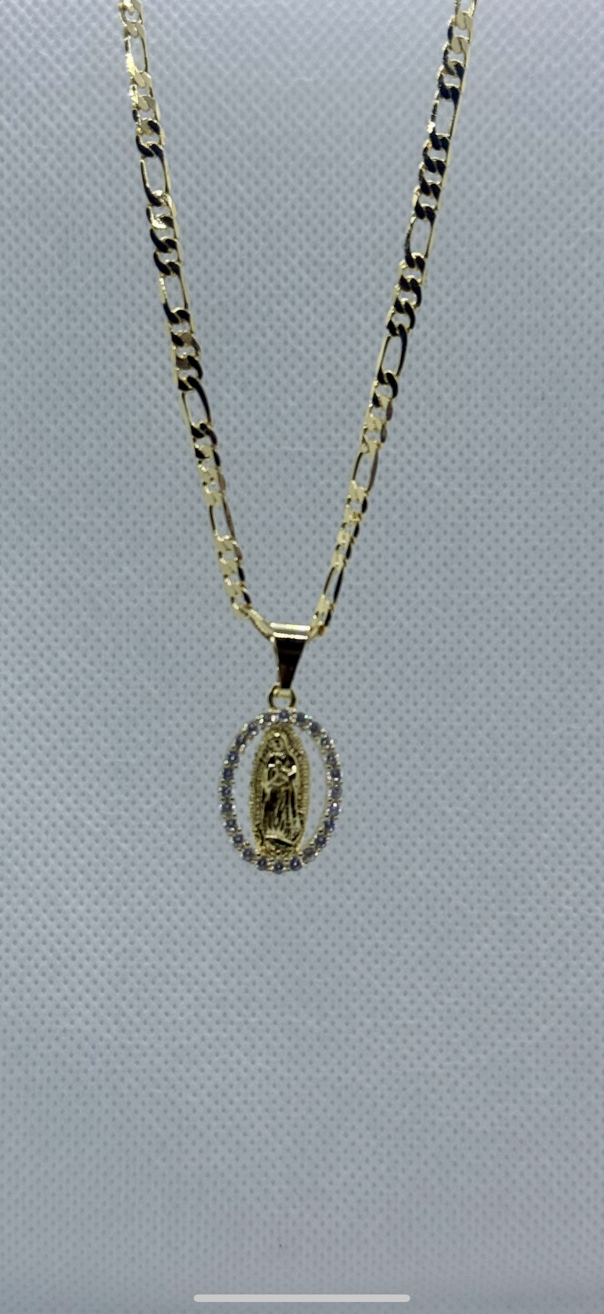 Chaîne à Maille – Vierge Marie Plaqué Or & Zircon